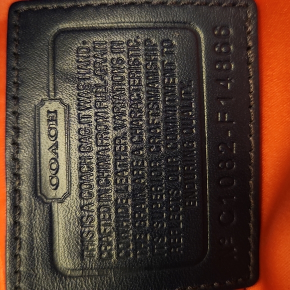 Chic Gray Coach bag with Navy trim - Picture 3 of 4